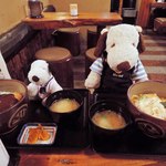 カツ丼 野村 - 岡山名物のドミカツ丼(デミカツ丼)。初めて食べたけど、美味しくて大満足だったよ。ドミカツ丼はお店ごとにデミグラスソースの特徴があるみたいなので、また岡山に来たら他のお店でも食べてみたいね。