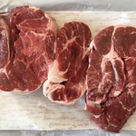 紀ノ国屋 - 和牛すね肉でオッソブーコ(骨なし)を作る