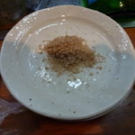 山屋 - 豆腐はこの岩塩で　こだわりの塩