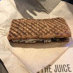 JOE & THE JUICE - 料理写真:Joe's Club