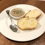 アンジュヴィンヤード ワイン&バー - 