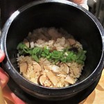 おおたに - 御飯物：鯛と松茸の炊き込み御飯　車麩とみょうがの赤出汁。　　　　　2019.10.29