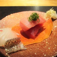 おおたに - 造り：鮪と鯛、白海老のお造り。　　　　　2019.10.29