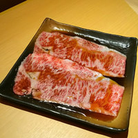 近江うし焼肉 にくTATSU 銀座店 - 極上ロース焼きすき