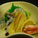 Sushi Toshi - 酢の物（生トリ貝、タコ、カニ身）