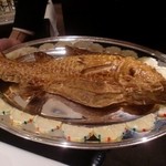 メゾン ポール・ボキューズ - スズキのパイ包み焼き　ソース　ショロン