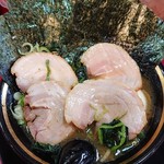 家系ラーメン とらきち家 - 