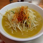 Hidaka ya - 味噌ラーメン(一味唐辛子いっぱい)