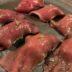 神戸牛すき焼き 肉の寿司　肉邸 金山 - 