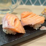 Sushi Sake Sakana Sugi Tama - 飲めるサーモン