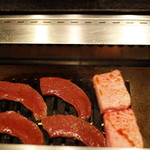 焼肉 強小亭 - 中焼き２種、三角バラ、ハツ