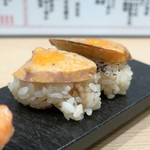 Sushi Sake Sakana Sugi Tama - 海のフォアグラ雲丹バター炙り