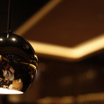 焼肉 強小亭 - 店内照明