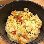 天婦羅 みやしろ - トマトと昆布の土釜炊き＋かき揚げ混ぜ