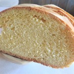 トラットリア イル ピスタッキオ - 大きなパン