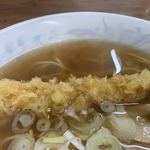 さくら井そば屋 - 揚げ立ての海老天ぷらがスープにコクを出しています！！