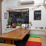 コッテジ - 掘りごたつ式座卓席