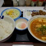 Matsuya - チゲカルビ焼膳＆温玉 770円