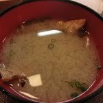 魚河岸寿司 - あら汁も非常においしい。