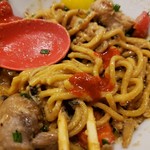 えびくらぶ - 黒酢唐辛子を入れてみる