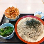 Seto Udon - ★★★ざる蕎麦とミニかき揚げ丼 600円 蕎麦もそこそこ旨いし、食べづらいぐらい山盛りのかき揚げも美味しい。腹一杯になって満足