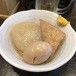 十三屋 大光 - おでん 厚揚げ、大根、玉子1個それぞれ＠100円