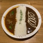 Spice Curry カリカリ - ツインカレー（スリランカ風カレーHOT、ビーフカレー）