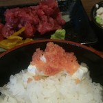 Omusubi Saga - おにぎりの具をひとつ選べます。今日はクリームチーズたらこ♪