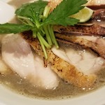 麺屋 六感堂 - ししゃも白湯らーめん＋ローストチキン増し