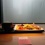 GRILL&DINING MANHATTAN TABLE - モーニングと景色その２