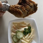 味好屋 - 鶏もも300円、マカロニサラダ  180円