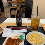 はってん食堂 - ハンバーグと卵のなんか？