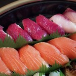 回転寿司すノ家 - まぐろ＆サーモン