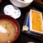 博多魚がし - 雲丹丼