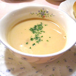 ビストロバンケ - 季節のフルコース：クリームスープ