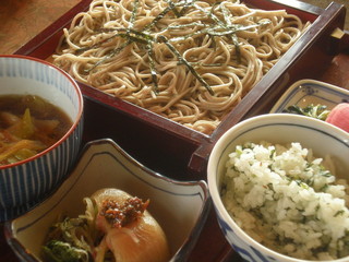 Suwariya - もち豚せいろセット　お蕎麦に小鉢・ご飯・お漬物付き