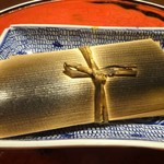 美山荘 - 夕食（摘草料理）：子持ち鮎の幽庵焼