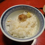 美山荘 - 夕食（摘草料理）：栗の土鍋ごはん