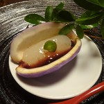 美山荘 - 夕食（摘草料理）：水菓子（あけびのゼリー、木苺のジュレ、サルナシ）