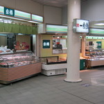 京樽 - 改札内側のお店です｡