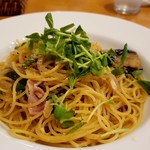 Restaurant CLOCK - 野菜とベーコンの和風パスタ