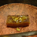 美山荘 - ウエルカムティー：くるみの葛餅