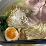 ラーメン いっこく - 鶏白湯ラーメン