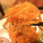 オーガニックハウス - 人参の甘辛炒め？

これは味付けが甘いのが苦手な私には甘過ぎて…
残しました。