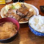 山王夢食堂 - 生姜焼き定食　4枚