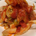 エヴー - ミラネーゼのタレ。キャベツもりもりでいい感じ