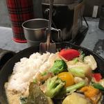 野菜を食べるカレーcamp エキマルシェ大阪店 - 