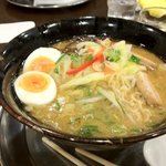 旭川らーめん かかし - 特製味噌ラーメン
      箸をつけてしまった後ですが・・・。