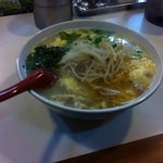 サッポロラーメン西村 - スープラーメン 630円
            