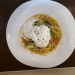 オステリア・デラカーサ - Aランチ(1350円)です。